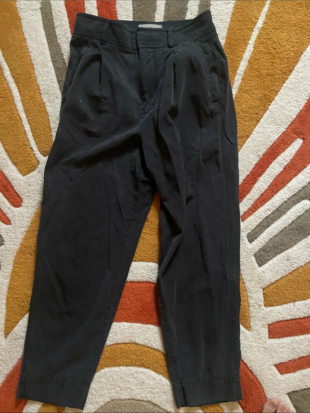 Everlane charcoal pleated pants